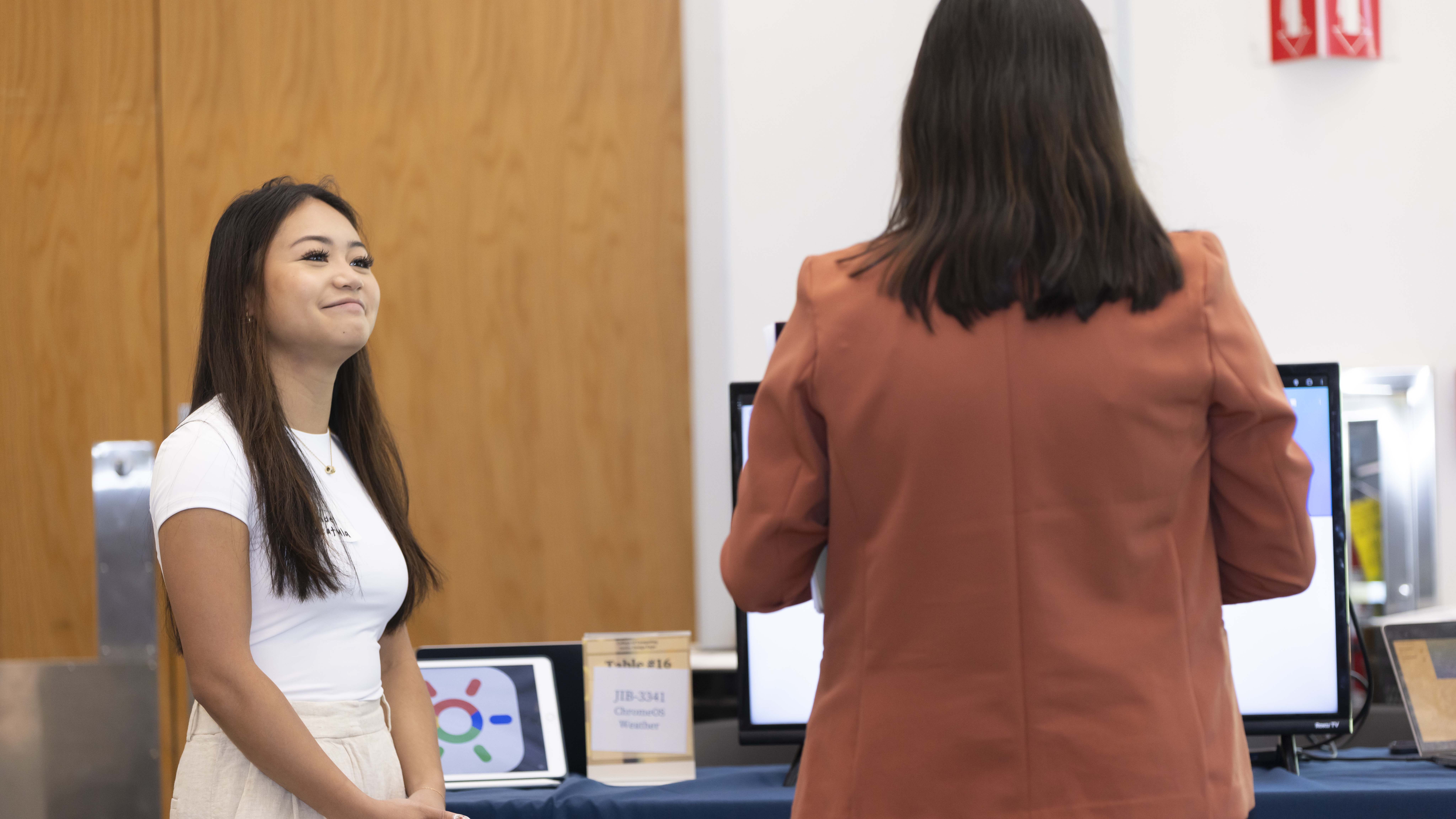 Team presents at Capstone Expo