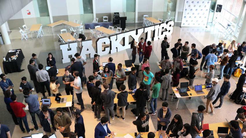 Overview photo of students participating in Hacklytics 22 at Georgia Tech